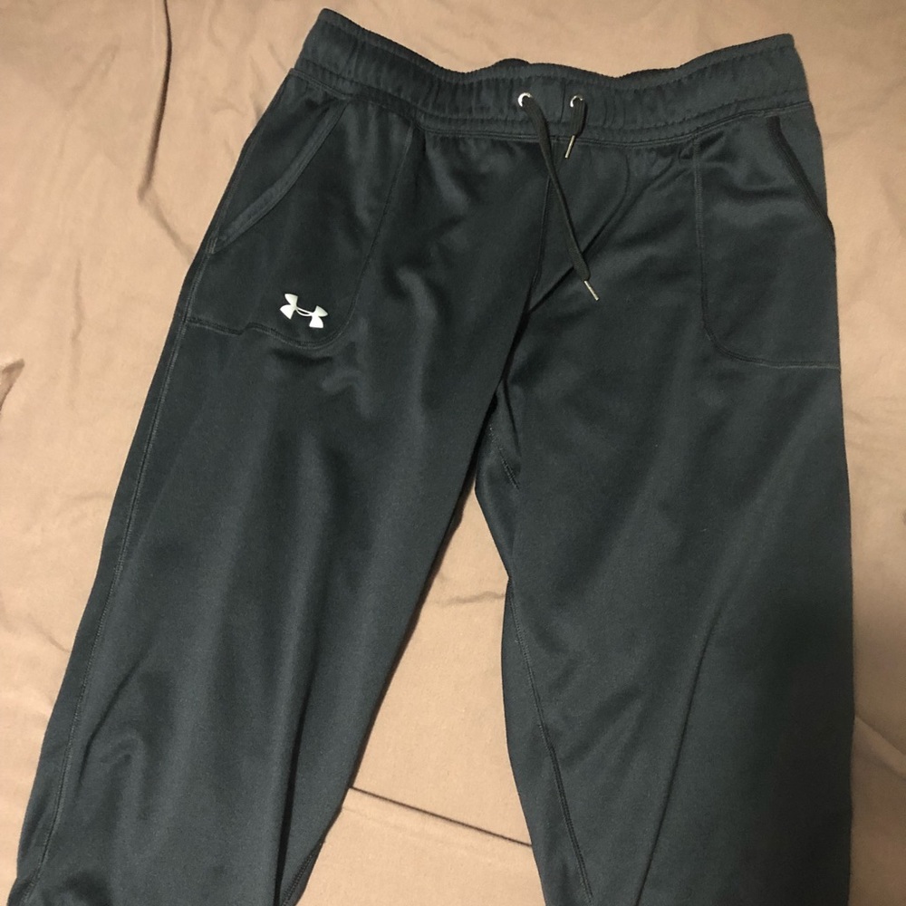 BNIP UA Cropped Pants